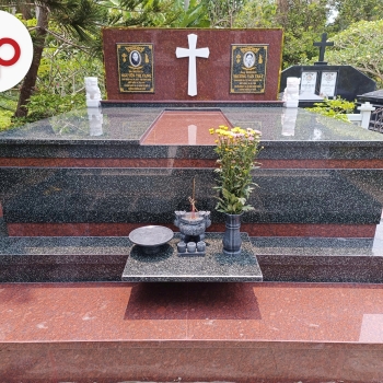 Mộ đá hoa cương Vũng Tàu