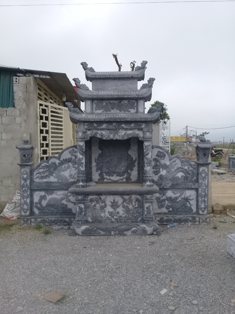 Mộ Đá Hoa Cương