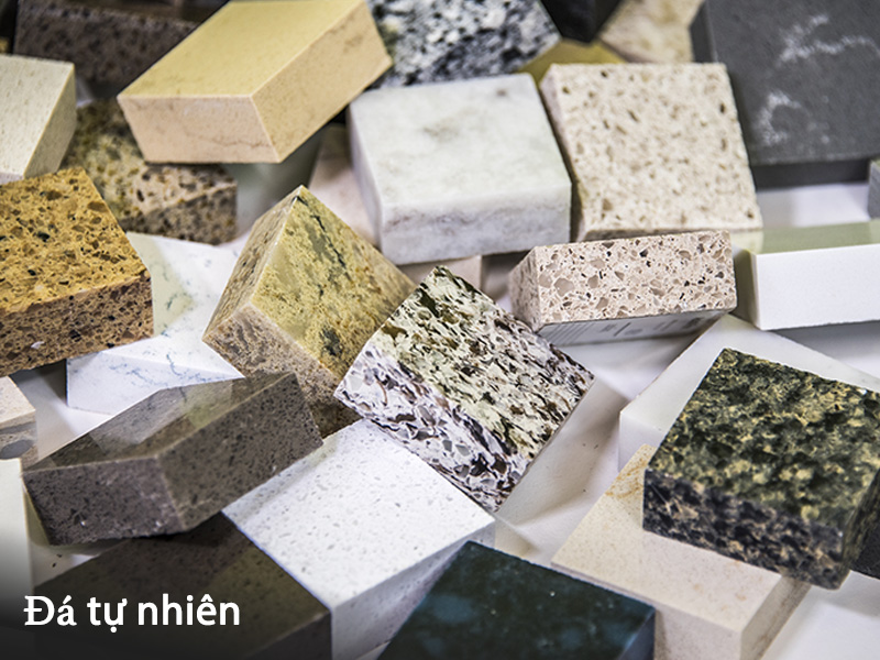 Nên dùng đá tự nhiên hay nhân tạo ốp bếp